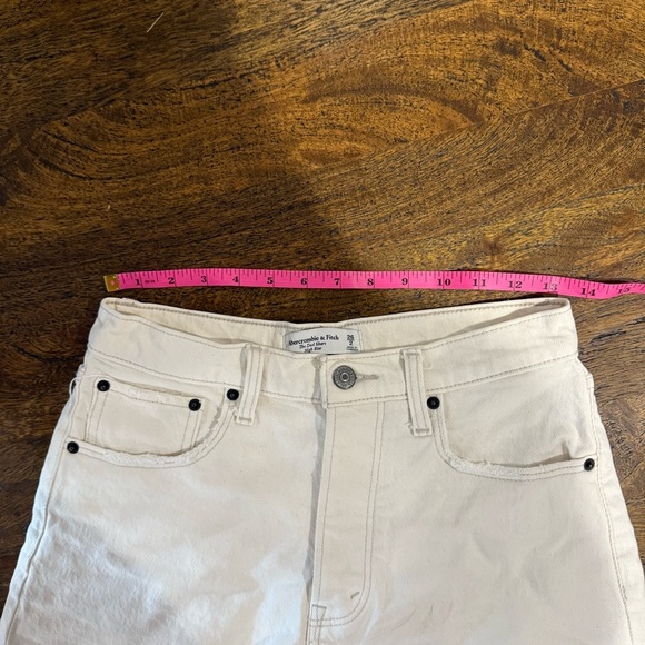 Abercrombie & Fitch Dad Denim Short Cream White - Picture 6 of 6